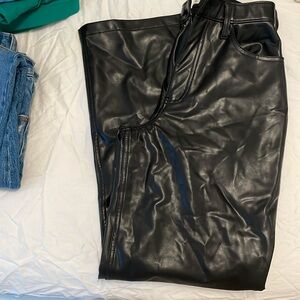 Abercrombie and Fitch vegan leather the loose high-rise just wrinkly